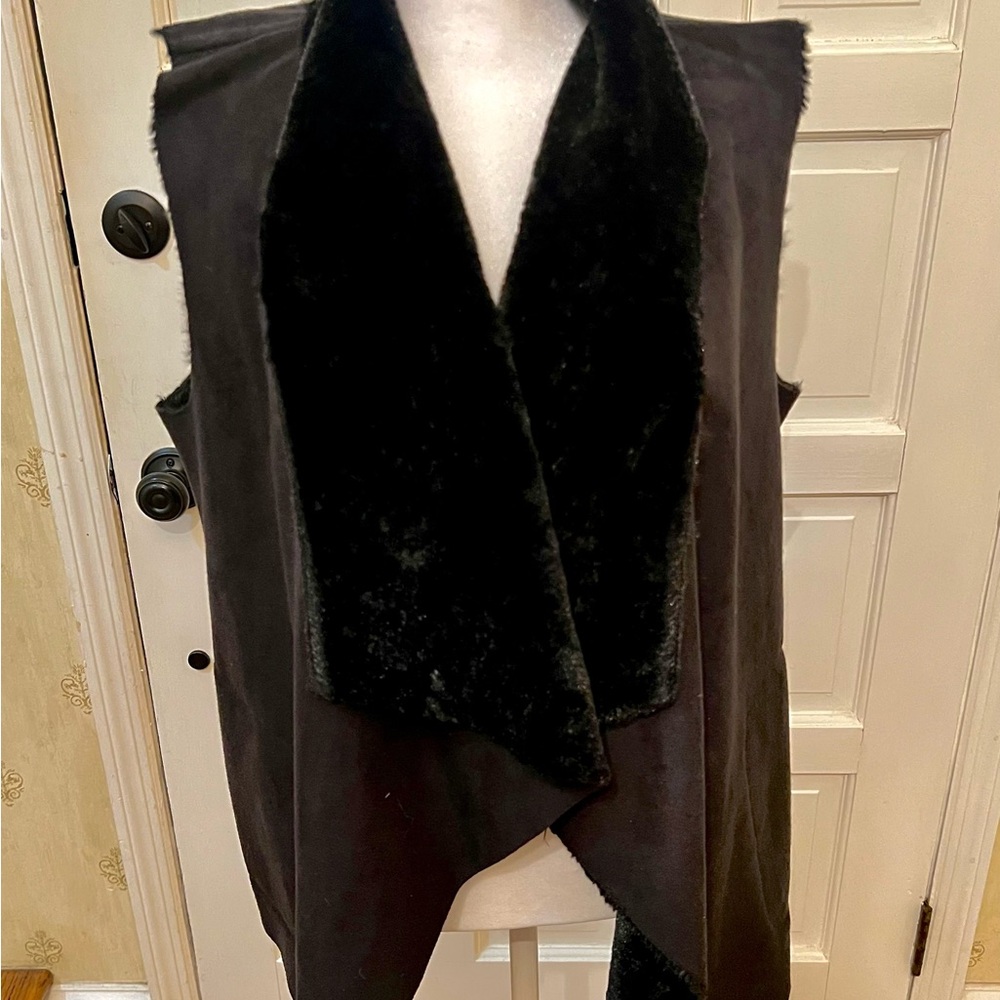 Black Faux Fur Women's Vest